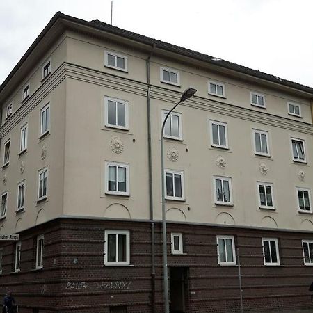 Alter Deutscher Ring Krefeld Buitenkant foto